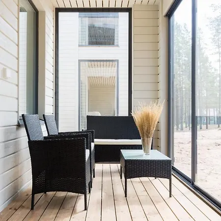 Tuomenkartano By Hiekka *