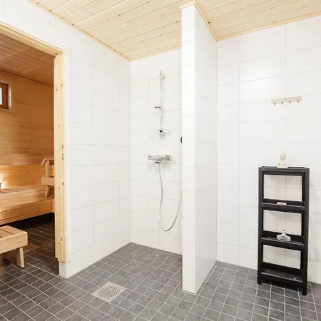 Tuomenkartano By Hiekka Daire