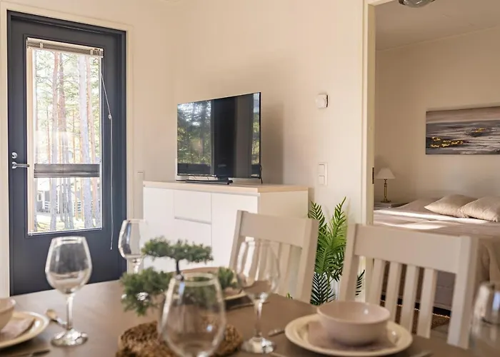 Tuomenkartano By Hiekka