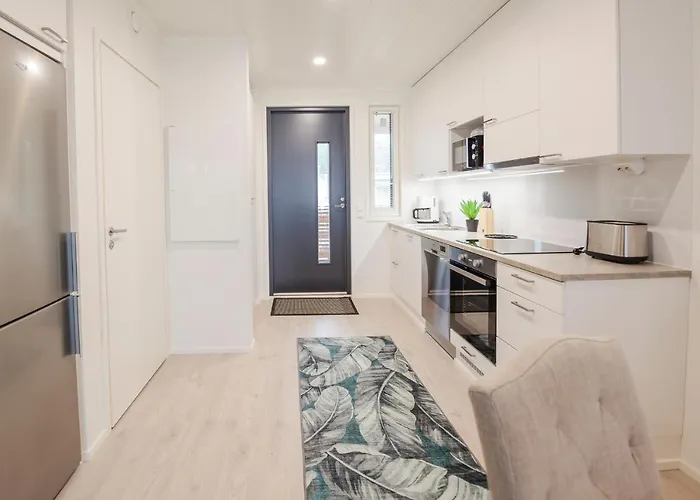 Tuomenkartano By Hiekka *