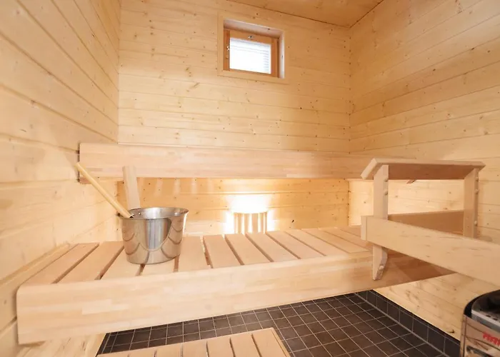 Tuomenkartano By Hiekka Kalajoki